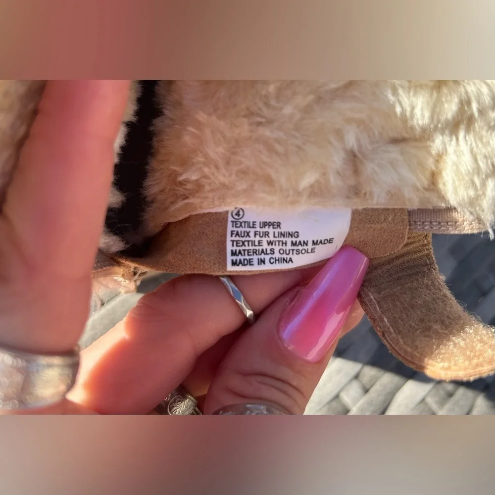 Cat & Jack Girls Beige Cream Fur Cuffed Ankle Boots NWOT!​​​ - Picture 6 of 6